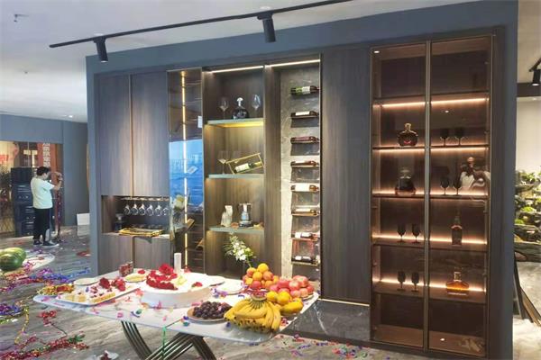 在縣城定制加盟到底好不好?需要花費多少錢?